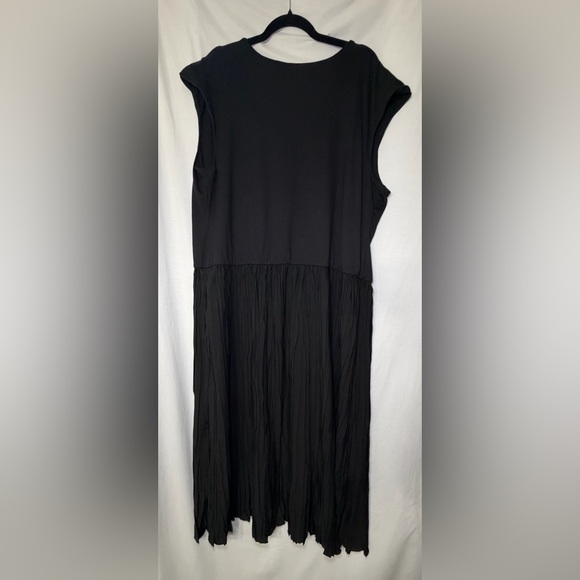Future Collective Black Pleated Dress with Drop Waist - Picture 3 of 5